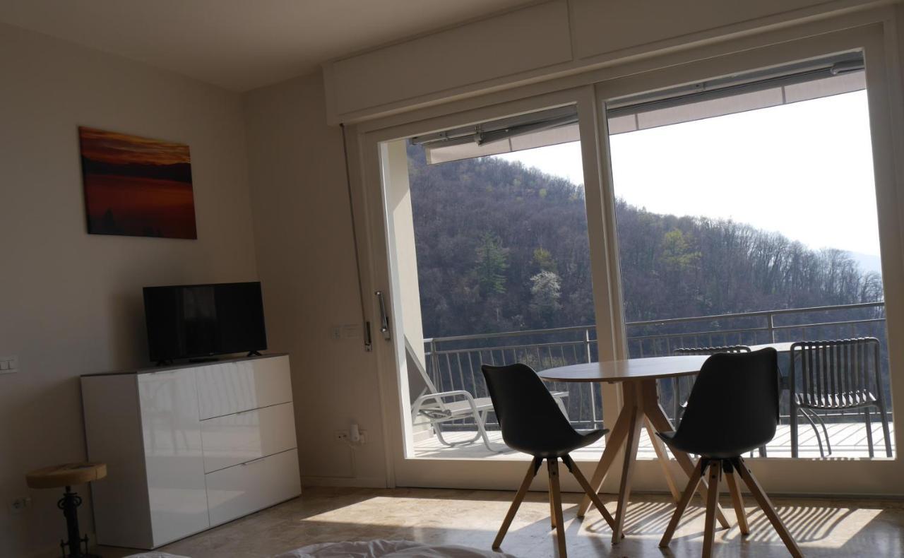 Casa Colmegna Mit Traumhaften See- Und Bergblick ลุยโน ภายนอก รูปภาพ